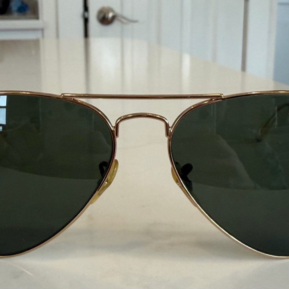 Ray-Ban Aviators - image 3